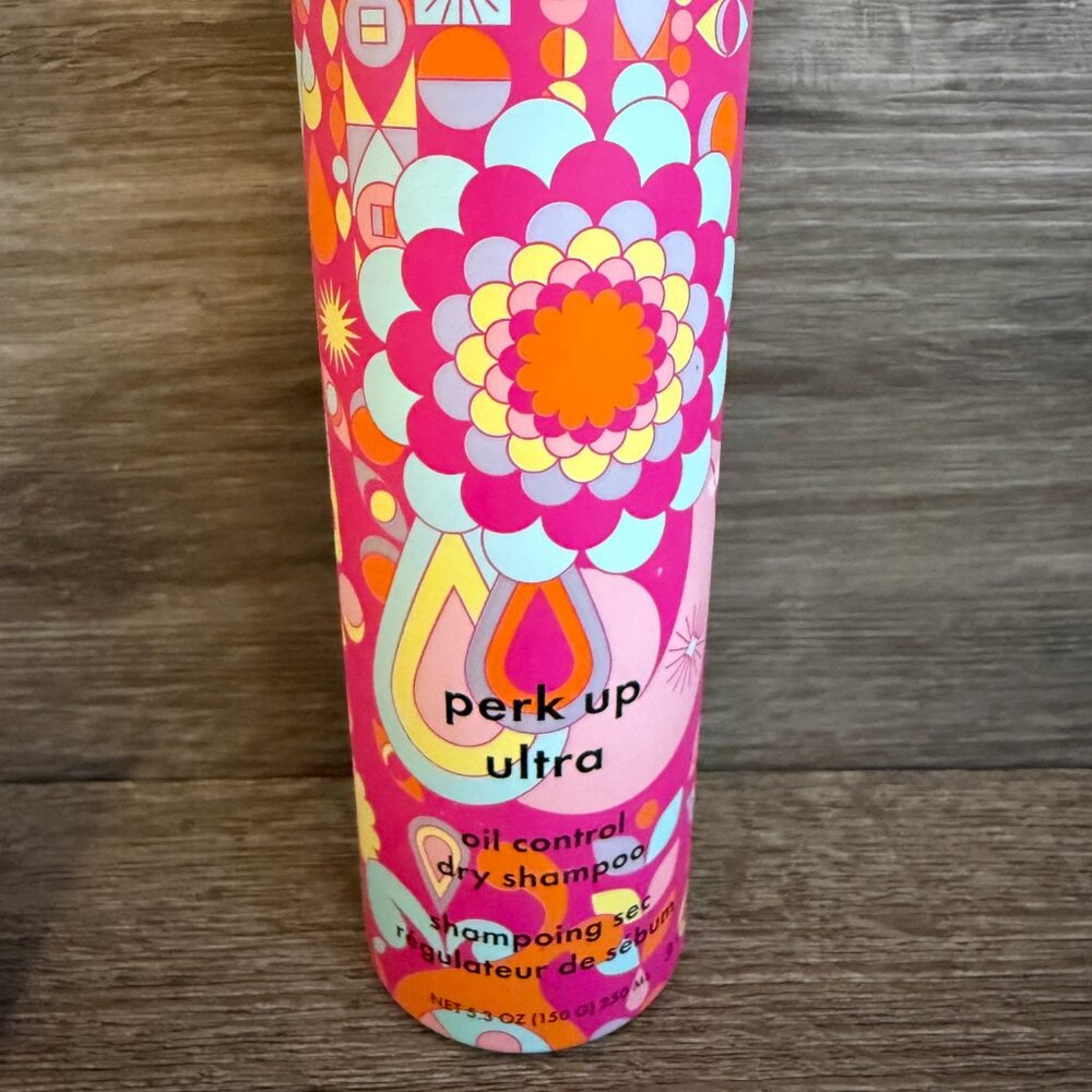 Amika Perk Up Ultra Dry Shampoo Oil Control 5.3 oz NEW - Picture 2 of 3